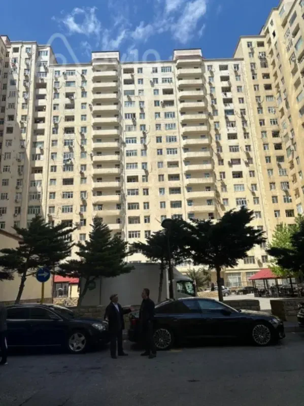 Satılır 2 otaqlı yeni tikili 88 m²