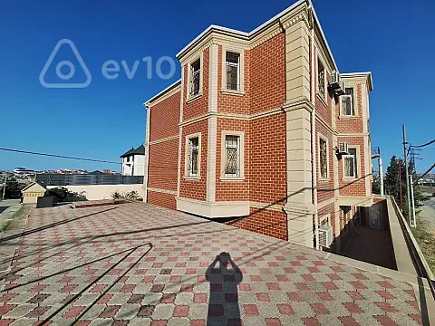 Satılır 7 otaqlı həyət evi 520 m² — Bakı, Abşeron 7 otaq 520.00 m²