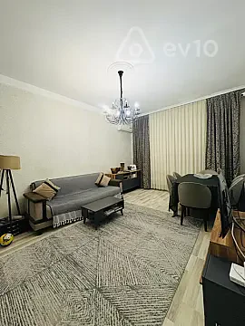 Satılır 3 otaqlı köhnə tikili 70 m² — Bakı, Nizami 3 otaq 70.00 m²