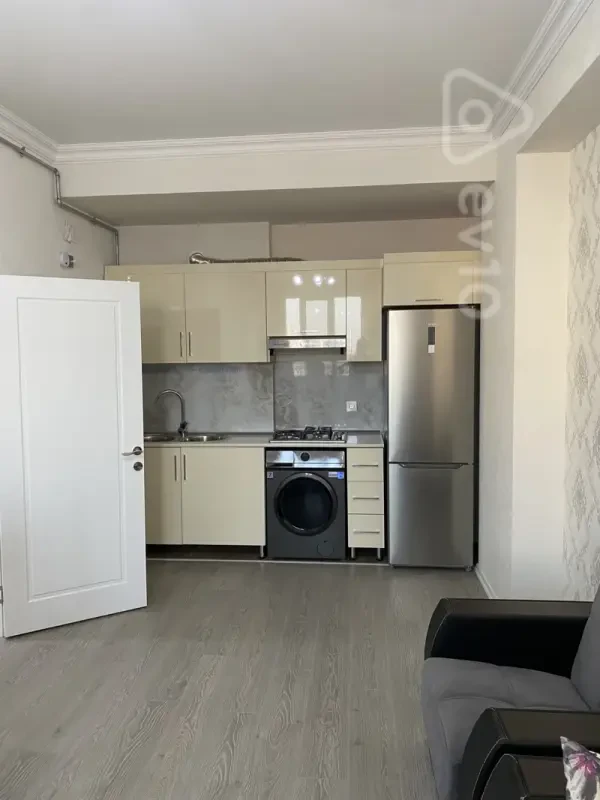 Kirayə verilir 2 otaqlı yeni tikili 55 m²