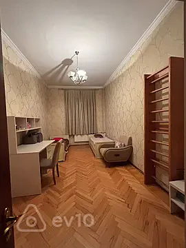 Kirayə verilir 3 otaqlı köhnə tikili 70 m² — Bakı, Nəsimi 3 otaq 70.00 m²