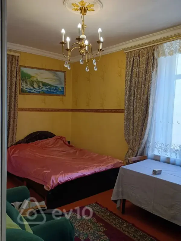 Kirayə verilir 2 otaqlı köhnə tikili 40 m²