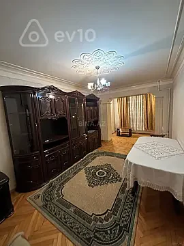Kirayə verilir 3 otaqlı köhnə tikili 90 m² — Bakı, Nəsimi 3 otaq 90.00 m²