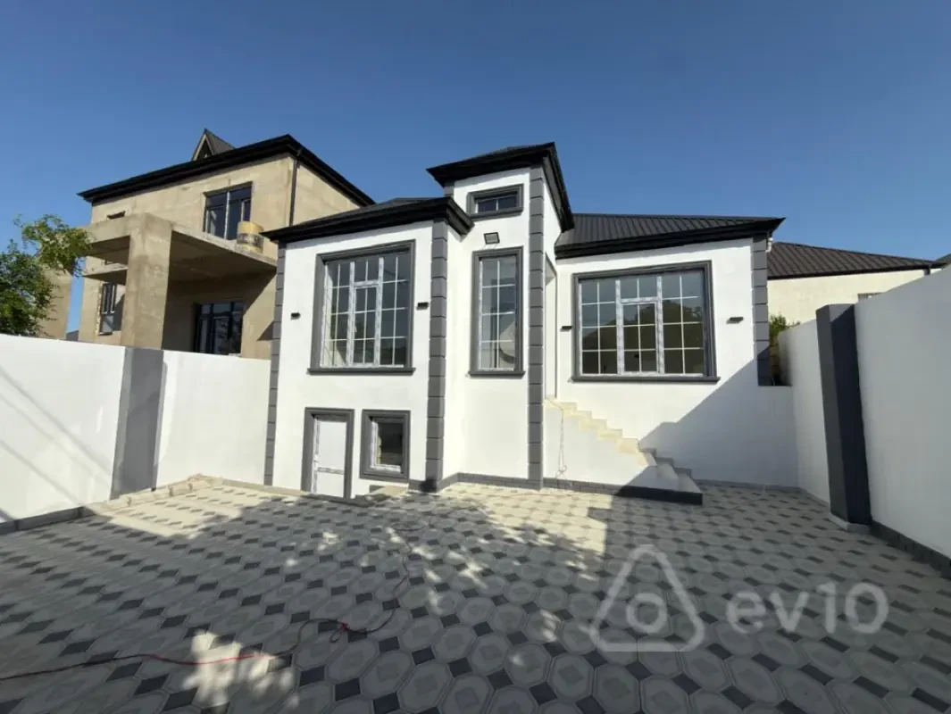 Satılır 4 otaqlı həyət evi 110 m²