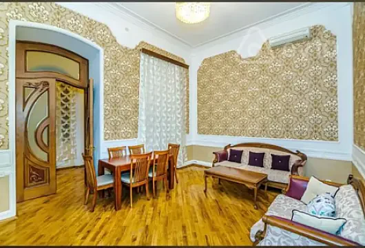 Kirayə verilir 3 otaqlı köhnə tikili 120 m² — Bakı, Səbail 3 otaq 120.00 m²