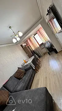 Kirayə verilir 3 otaqlı köhnə tikili 75 m² — Bakı, Nərimanov 3 otaq 75.00 m²