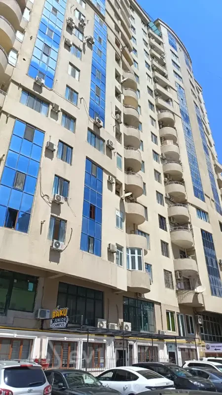 Satılır 4 otaqlı yeni tikili 410 m²