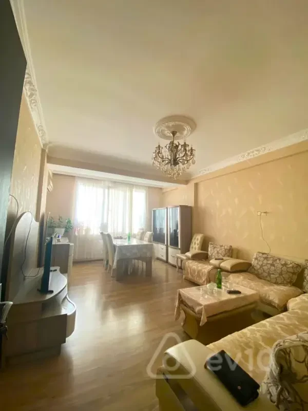 Kirayə verilir 2 otaqlı yeni tikili 74 m²