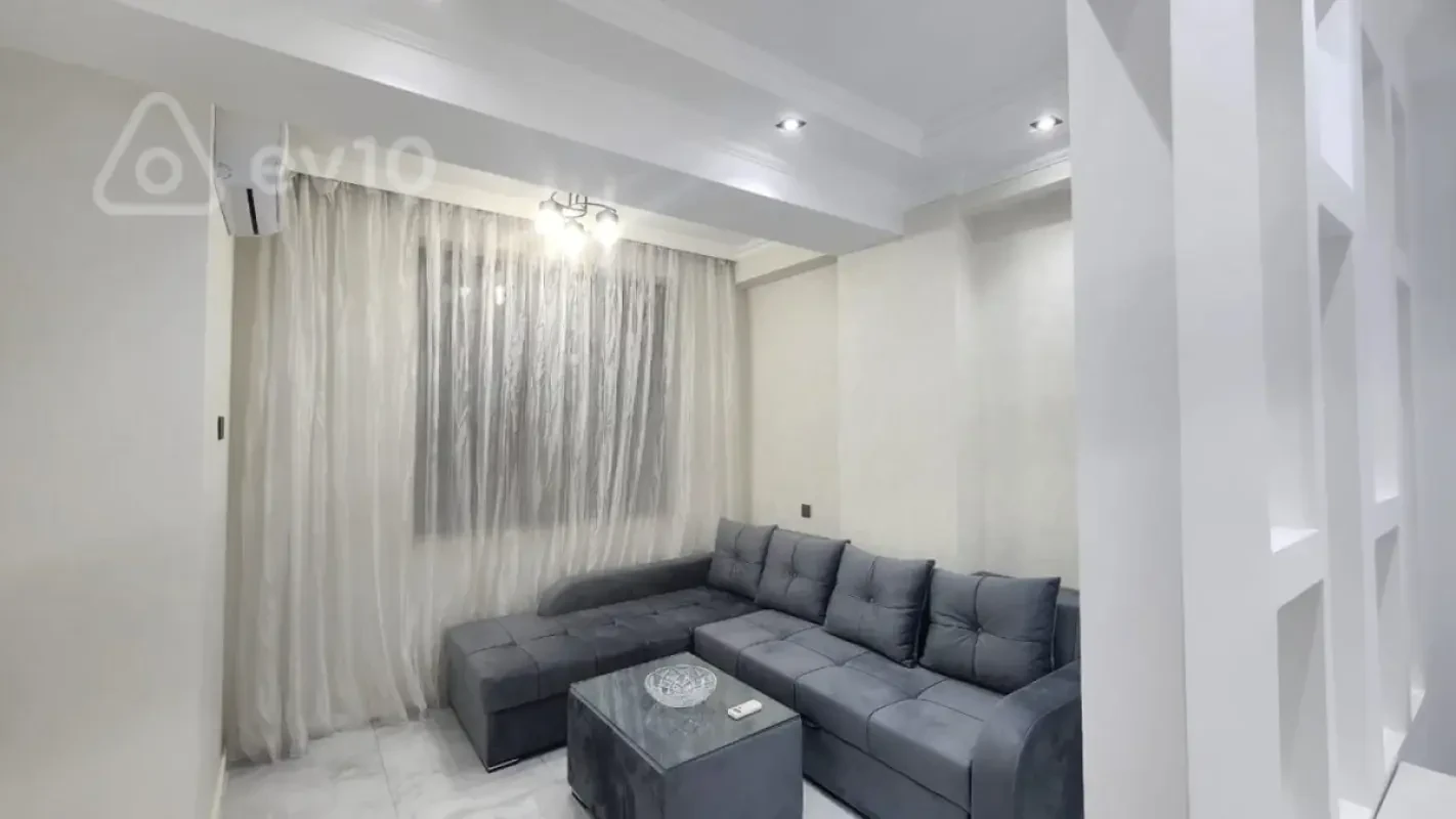 Kirayə verilir 2 otaqlı yeni tikili 50 m²