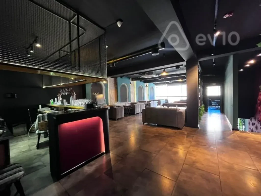 Kirayə verilir mənzil 400 m²