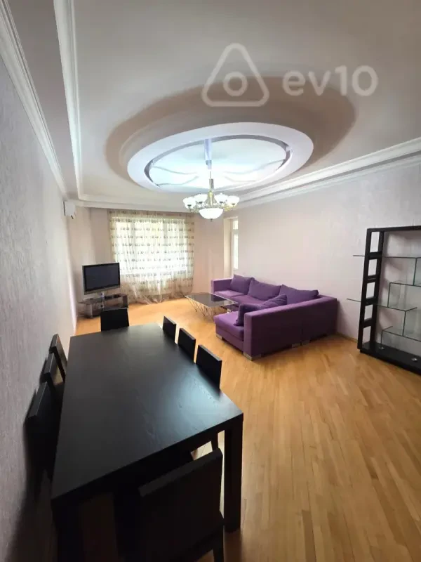 Kirayə verilir 4 otaqlı yeni tikili 158 m²