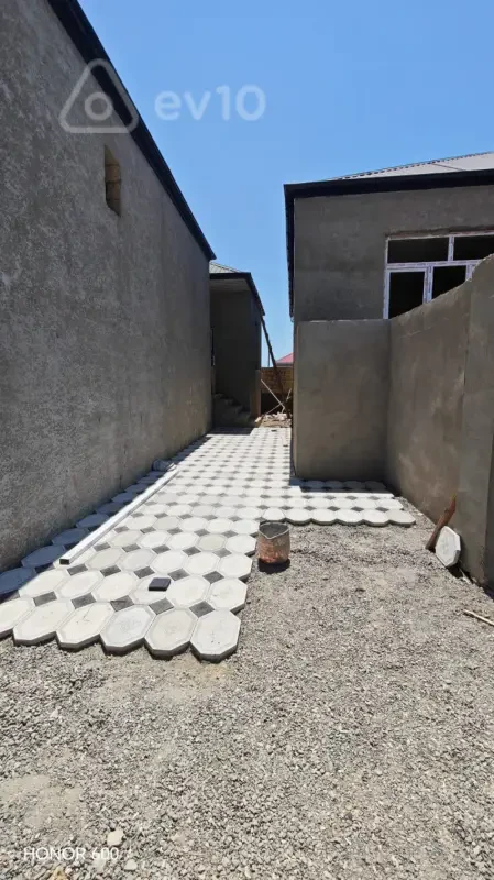 Satılır 2 otaqlı həyət evi 60 m²