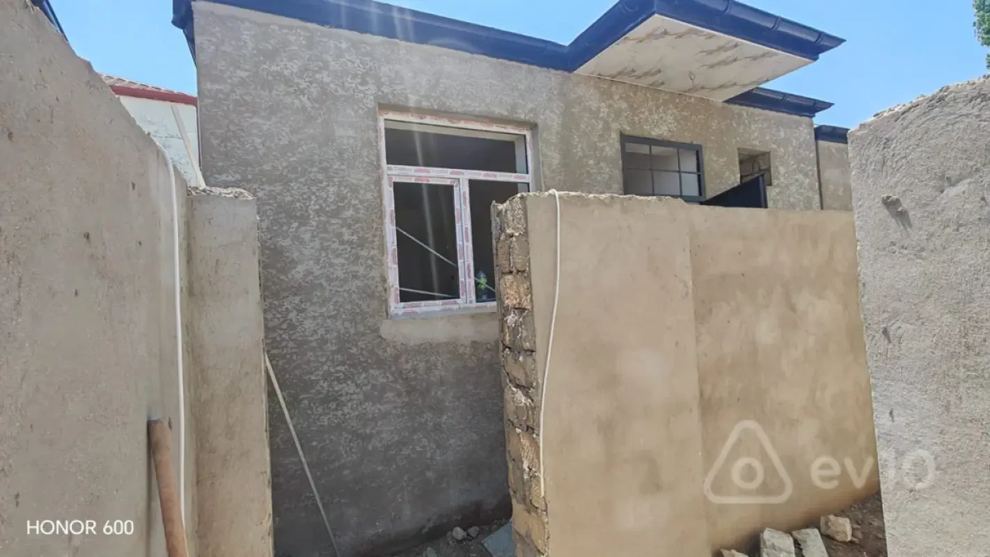 Satılır 1 otaqlı həyət evi 50 m²