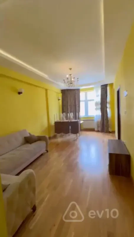 Kirayə verilir 2 otaqlı yeni tikili 70 m²