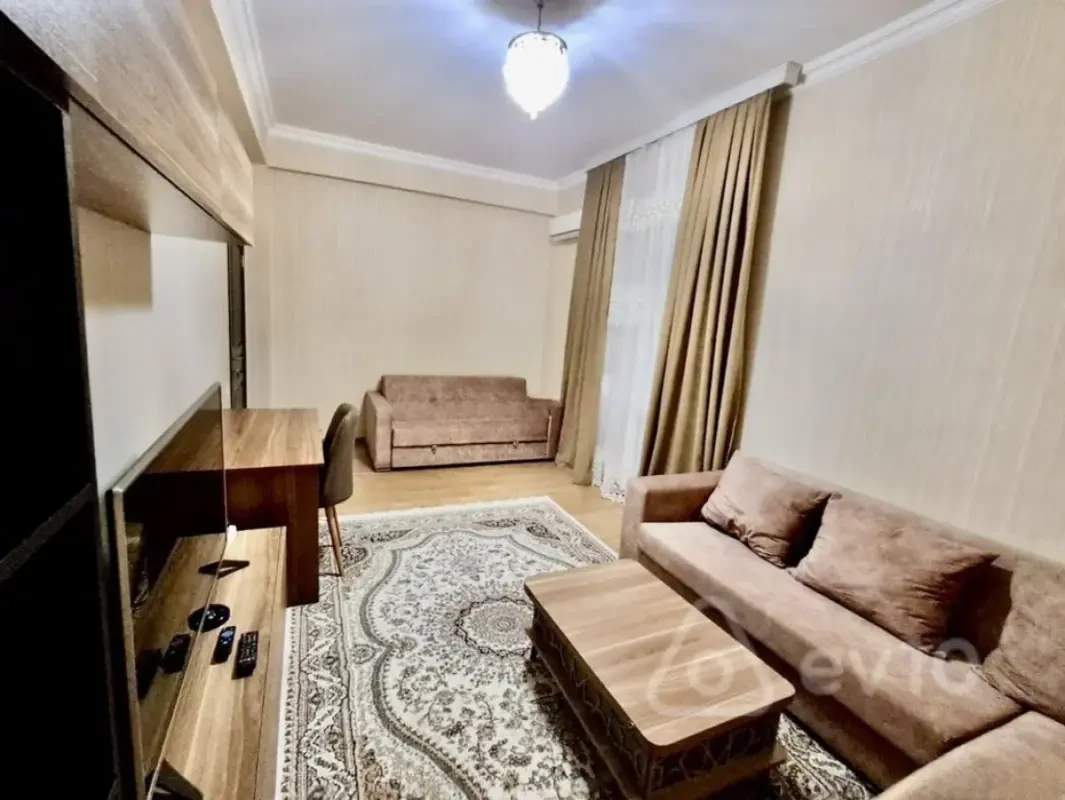 Satılır 2 otaqlı yeni tikili 70 m²