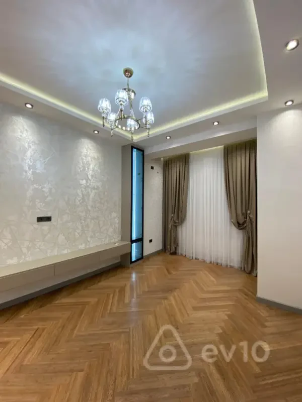 Satılır 2 otaqlı yeni tikili 68 m²