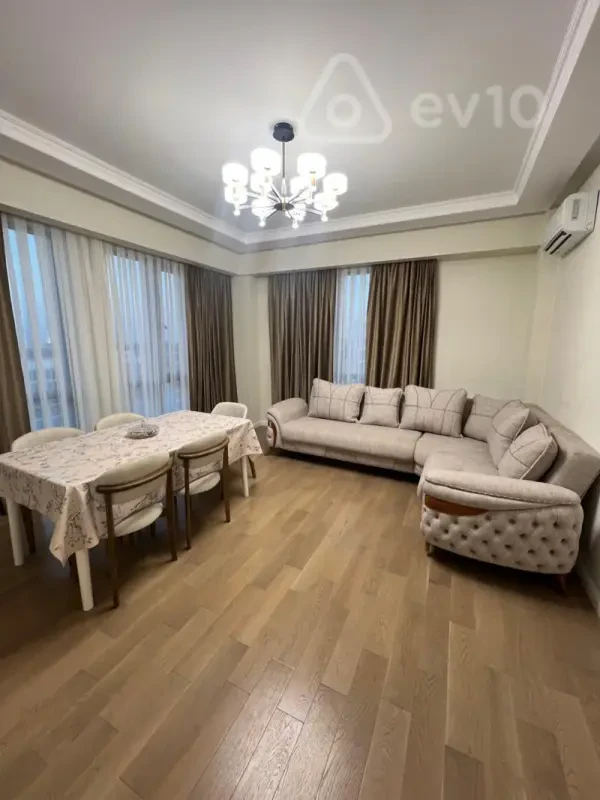 Satılır 3 otaqlı yeni tikili 83 m²