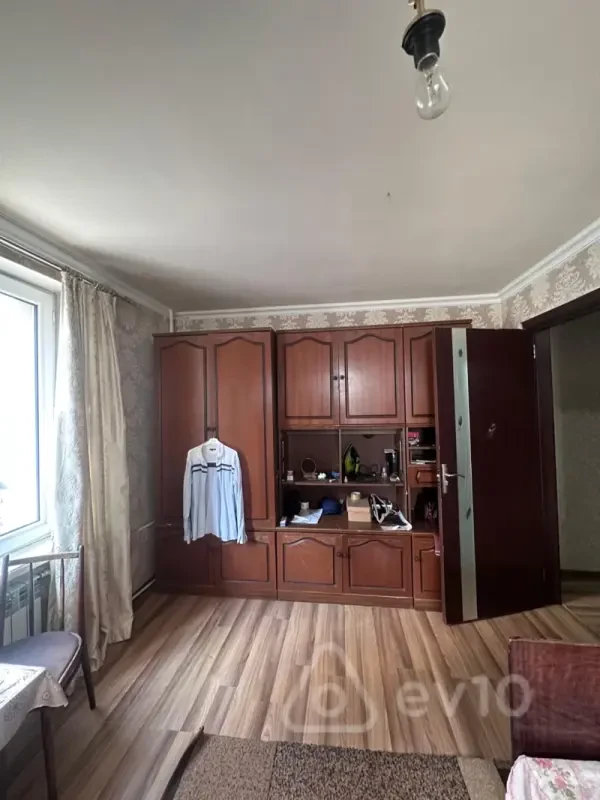 Kirayə verilir 2 otaqlı köhnə tikili 65 m²