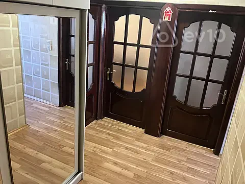 Satılır 3 otaqlı köhnə tikili 75 m² — Bakı, Suraxanı 3 otaq 75.00 m²
