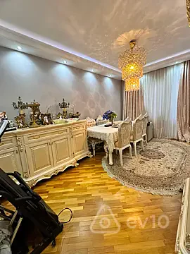 Satılır 4 otaqlı köhnə tikili 100 m² — Bakı, Xətai 4 otaq 100.00 m²