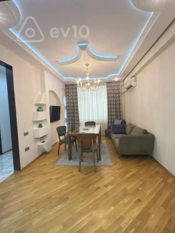 Kirayə verilir 2 otaqlı yeni tikili 70 m²