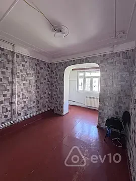 Satılır 1 otaqlı köhnə tikili 40 m² — Bakı, Suraxanı 1 otaq 40.00 m²