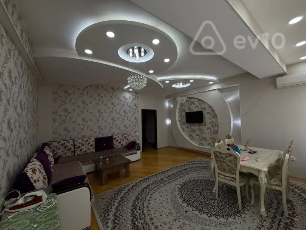 Kirayə verilir 3 otaqlı yeni tikili 110 m²