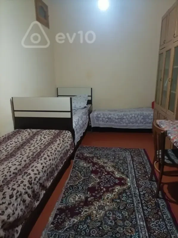 Kirayə verilir 1 otaqlı həyət evi 30 m²