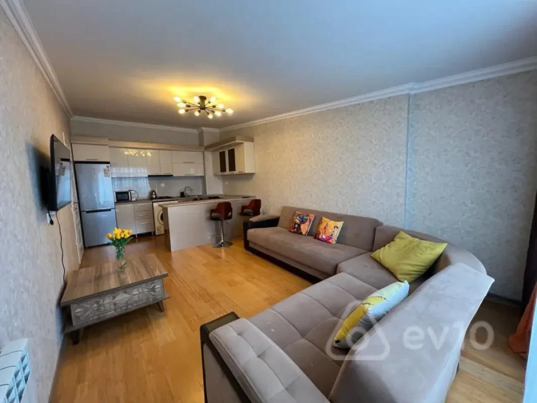 Kirayə verilir 2 otaqlı yeni tikili 55 m²