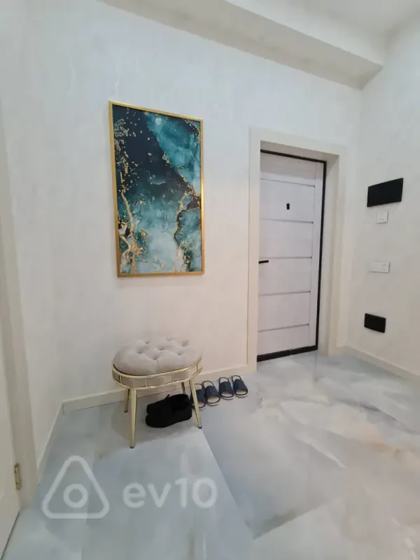 Kirayə verilir 2 otaqlı yeni tikili 56 m²