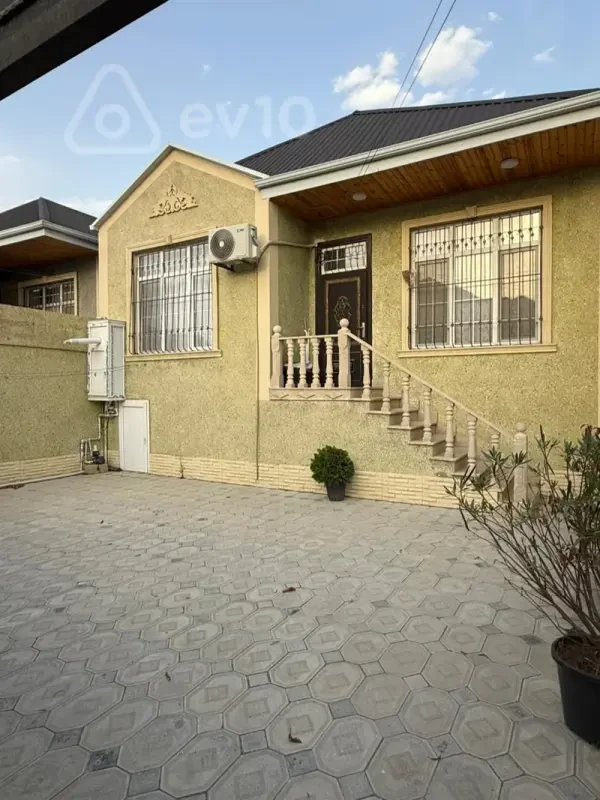 Kirayə verilir 3 otaqlı həyət evi 100 m²