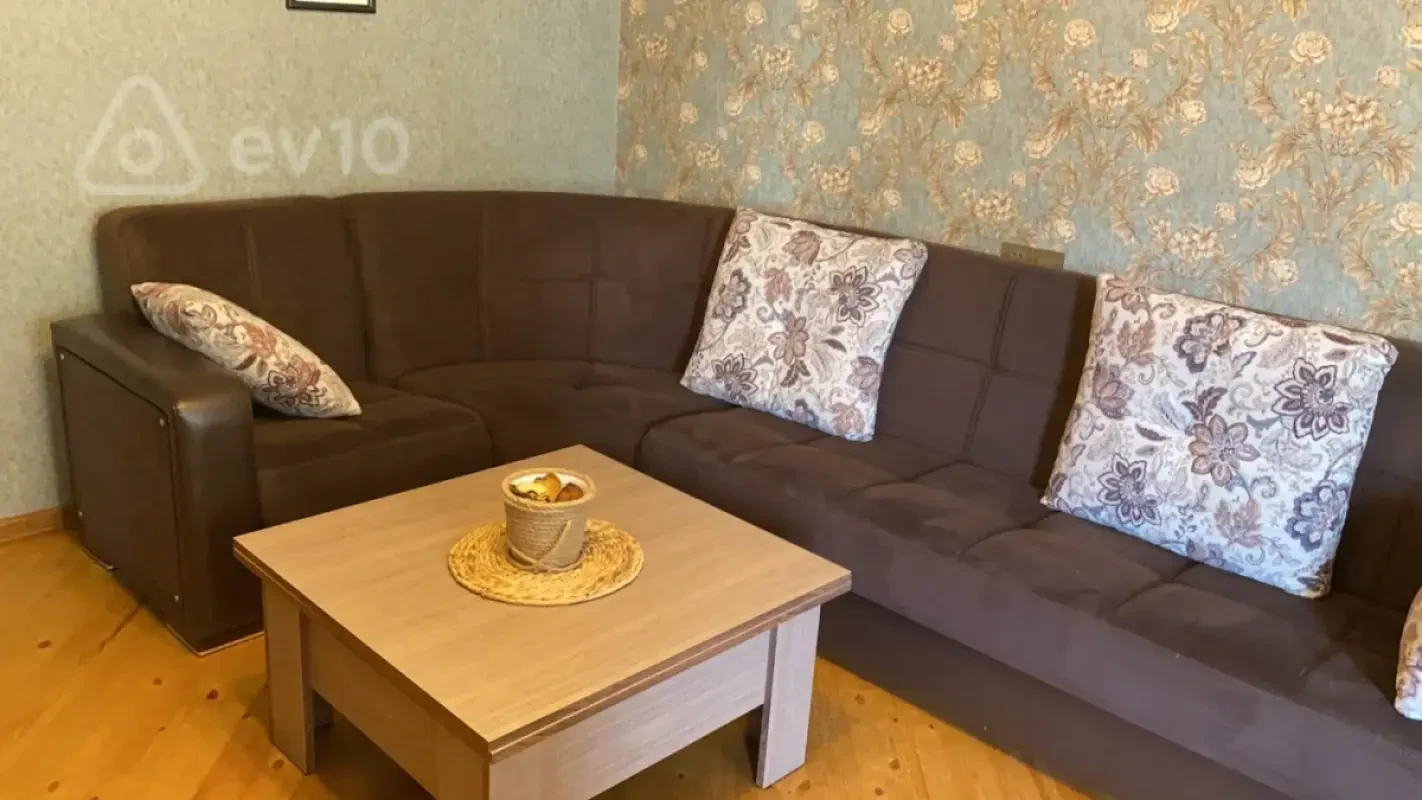 Kirayə verilir 3 otaqlı yeni tikili 85 m²