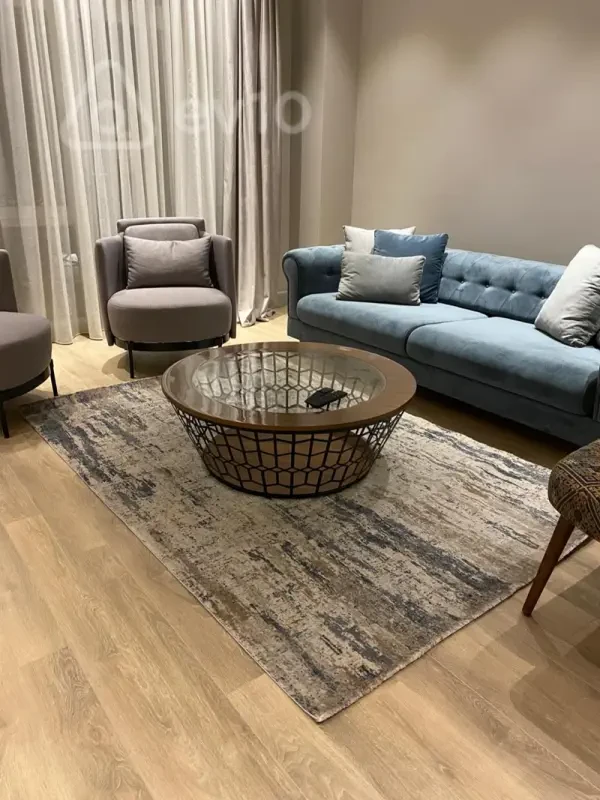 Kirayə verilir 4 otaqlı yeni tikili 180 m²