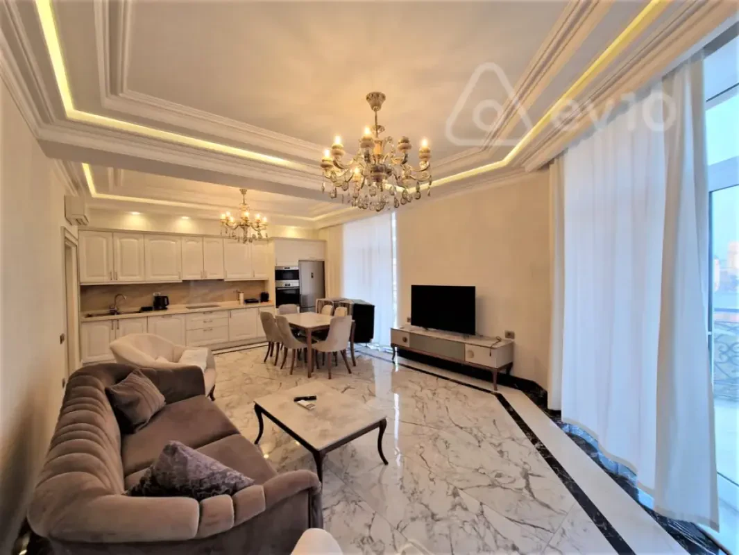 Kirayə verilir 4 otaqlı yeni tikili 170 m²