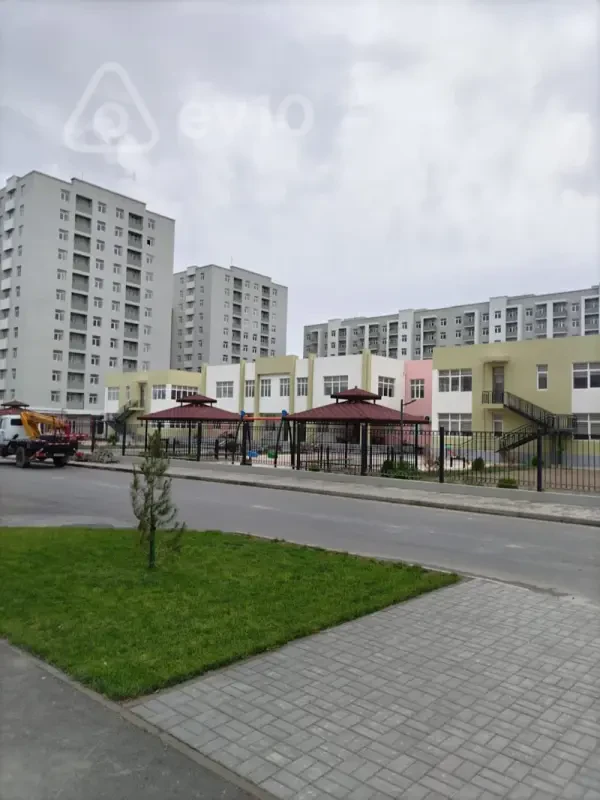 Satılır 2 otaqlı yeni tikili 60 m²