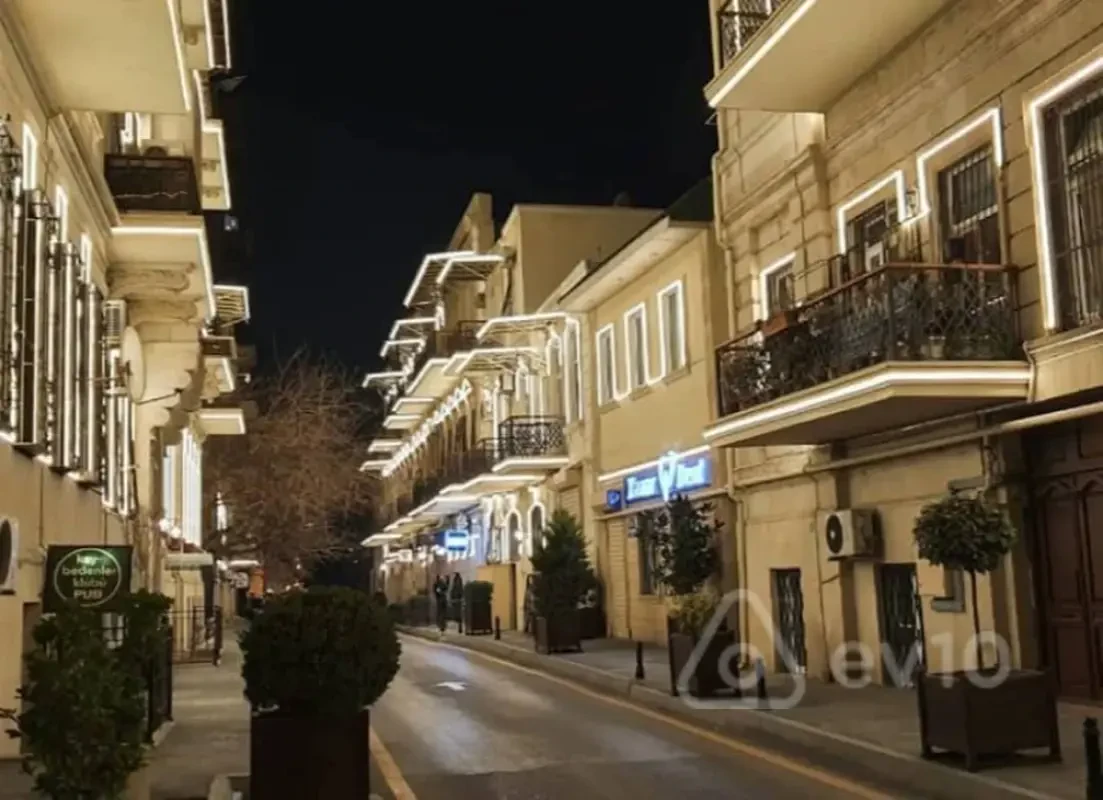 Satılır 2 otaqlı köhnə tikili 40 m²