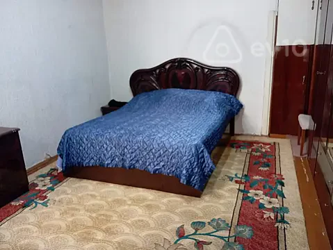 Kirayə verilir 2 otaqlı köhnə tikili 66 m² — Bakı, Səbail 2 otaq 66.00 m²