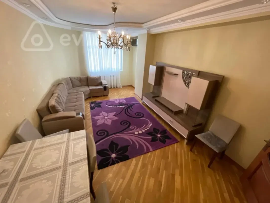 Satılır 33 otaqlı yeni tikili 130 m²