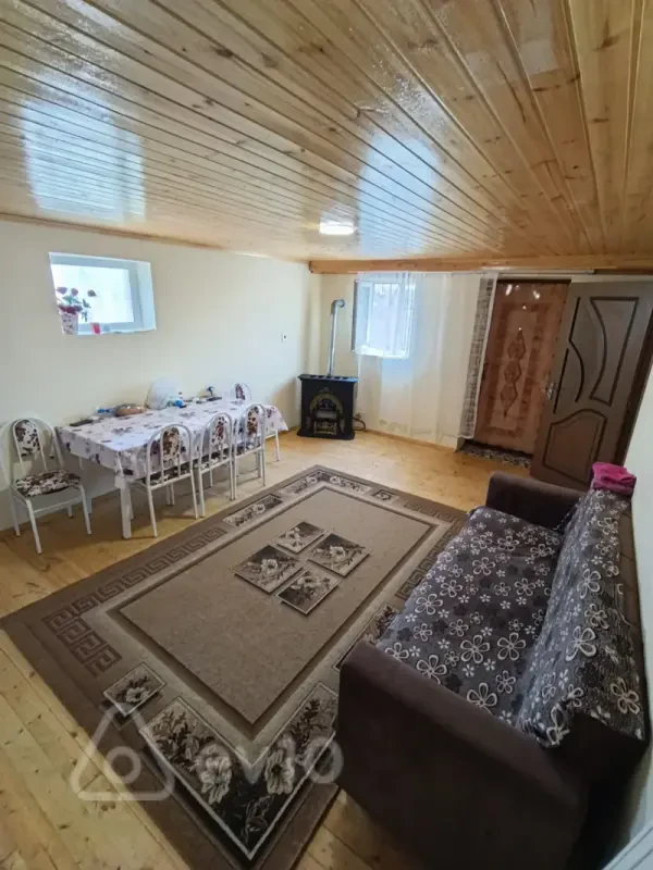 Kirayə verilir 2 otaqlı həyət evi 65 m²