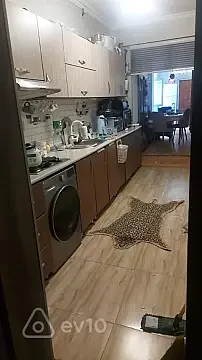 Kirayə verilir 3 otaqlı köhnə tikili 100 m² — Bakı, Yasamal 3 otaq 100.00 m²