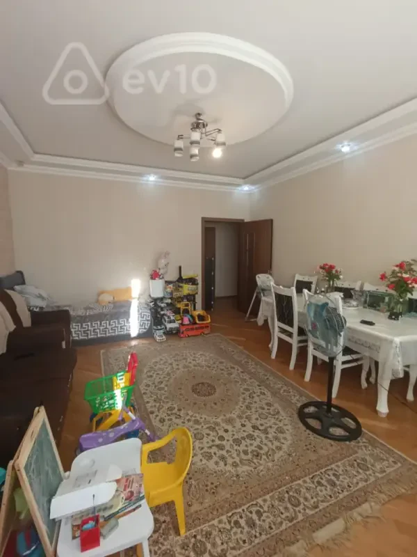 Satılır 3 otaqlı yeni tikili 90 m²