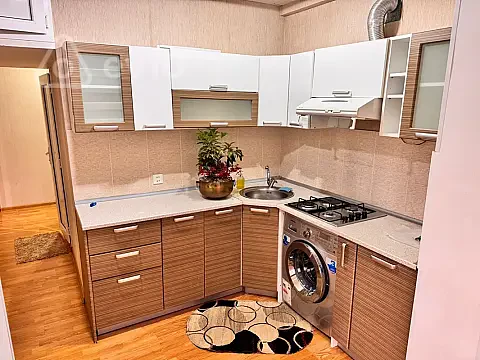 Kirayə verilir 1 otaqlı köhnə tikili 40 m² — Bakı, Xətai 1 otaq 40.00 m²