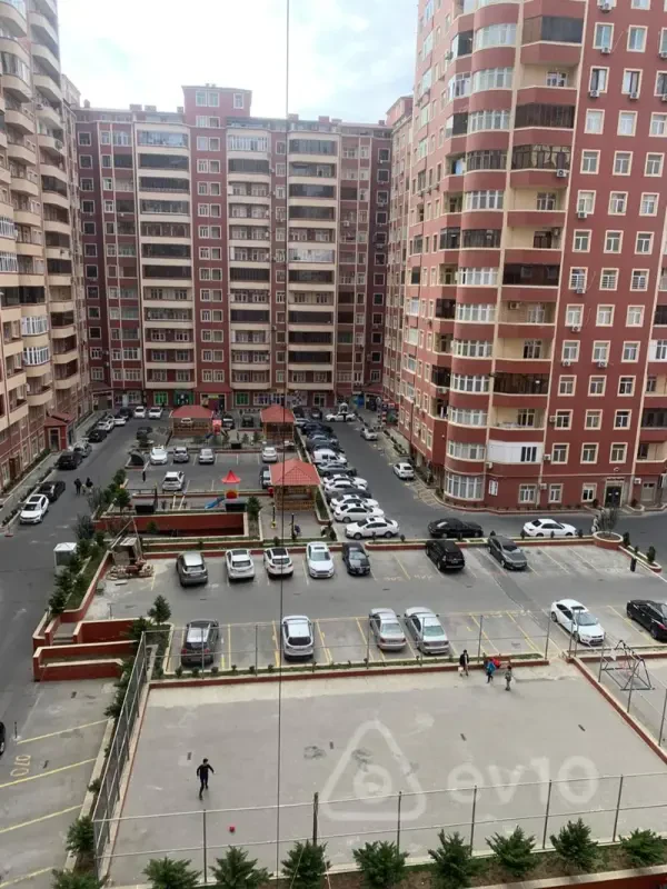 Kirayə verilir 2 otaqlı yeni tikili 70 m²