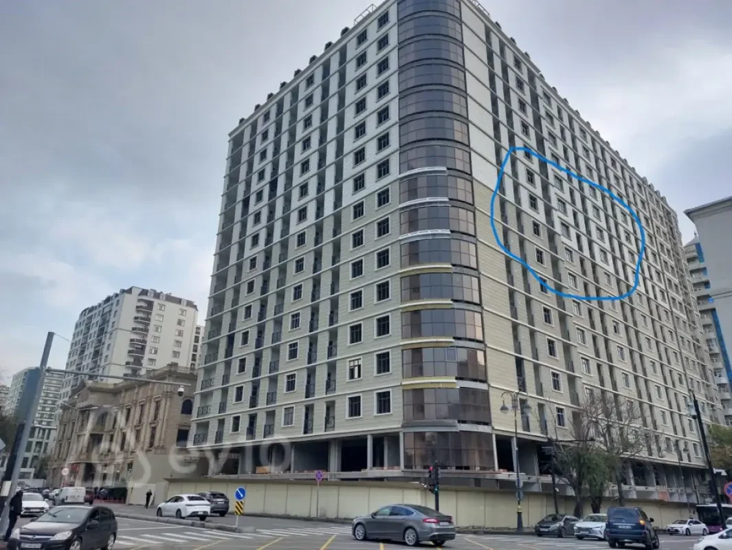 Satılır 2 otaqlı yeni tikili 113 m²