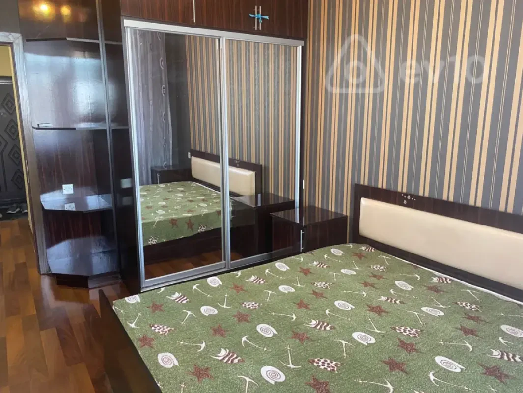 Kirayə verilir 2 otaqlı yeni tikili 65 m²