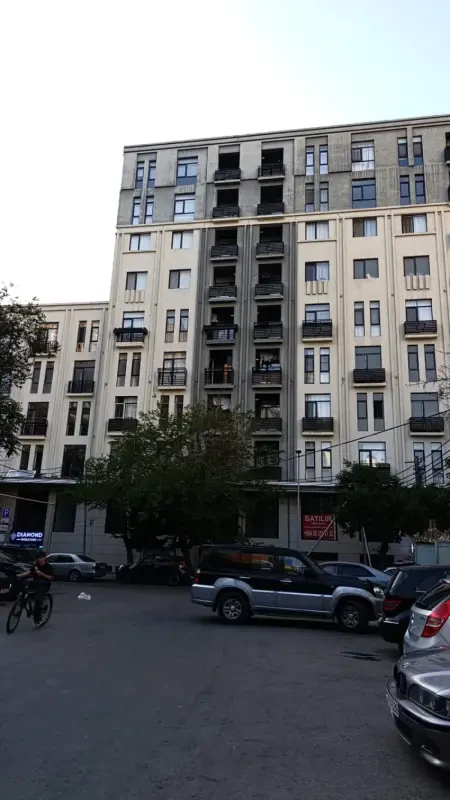 Kirayə verilir 3 otaqlı yeni tikili 94 m²