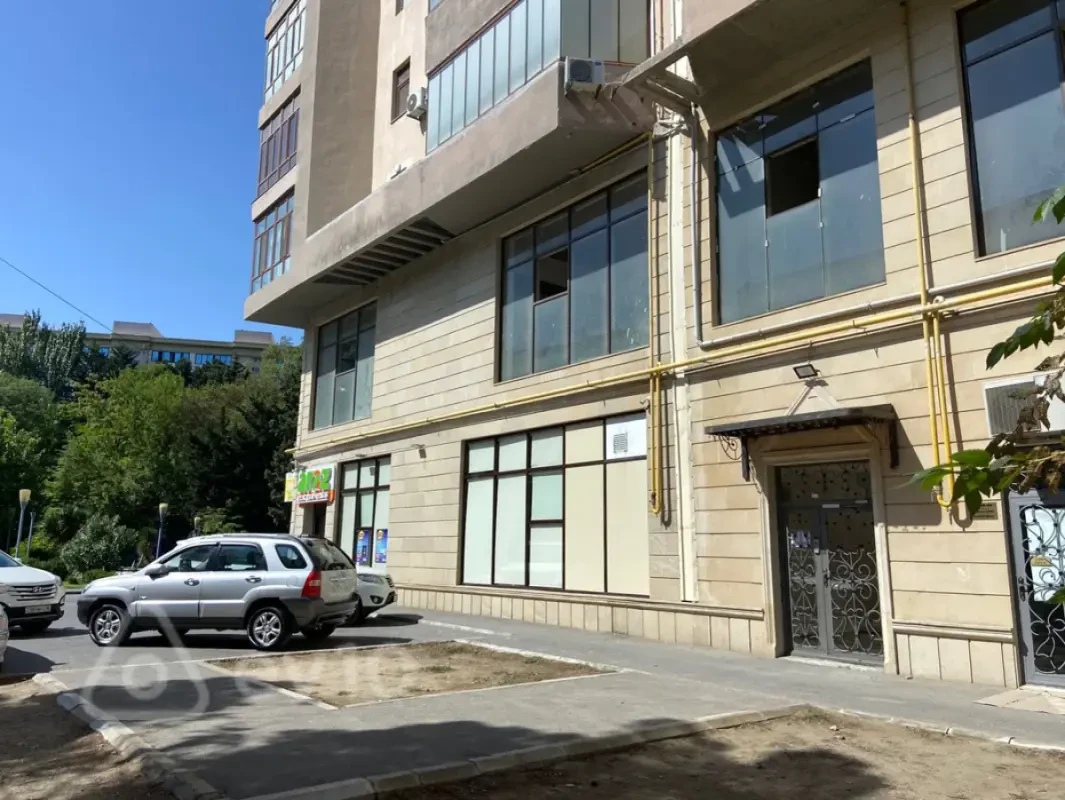 Kirayə verilir 4 otaqlı ofis 80 m²