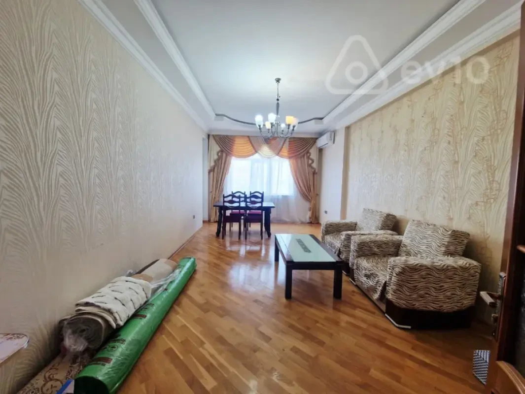 Kirayə verilir 2 otaqlı yeni tikili 90 m²