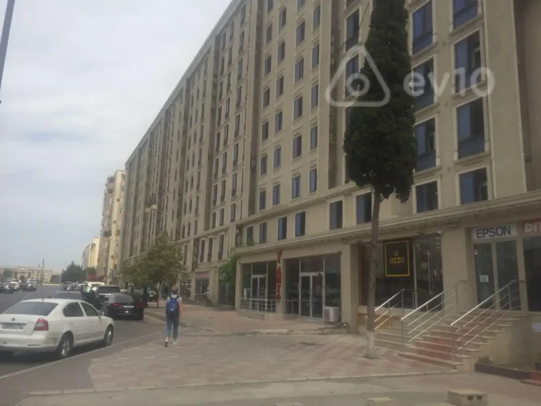 Kirayə verilir 2 otaqlı köhnə tikili 70 m²