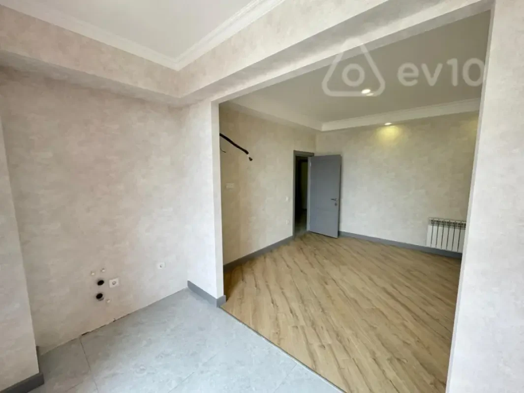 Satılır 2 otaqlı yeni tikili 62 m²